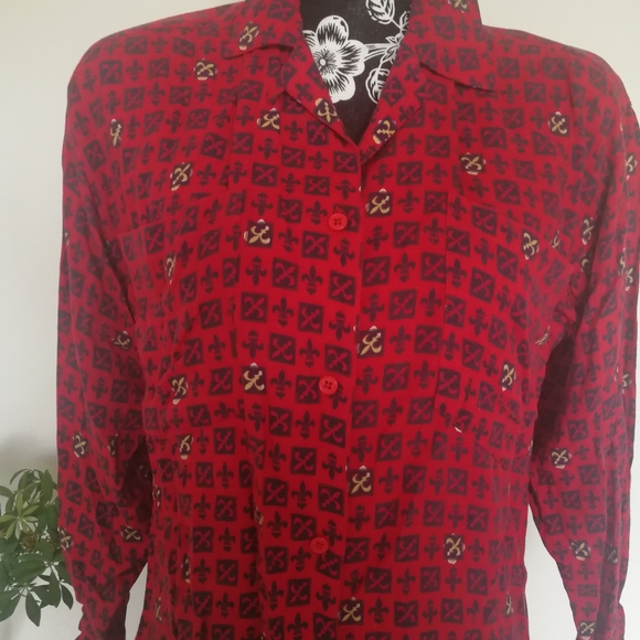 Shirt - Picture 2 of 3